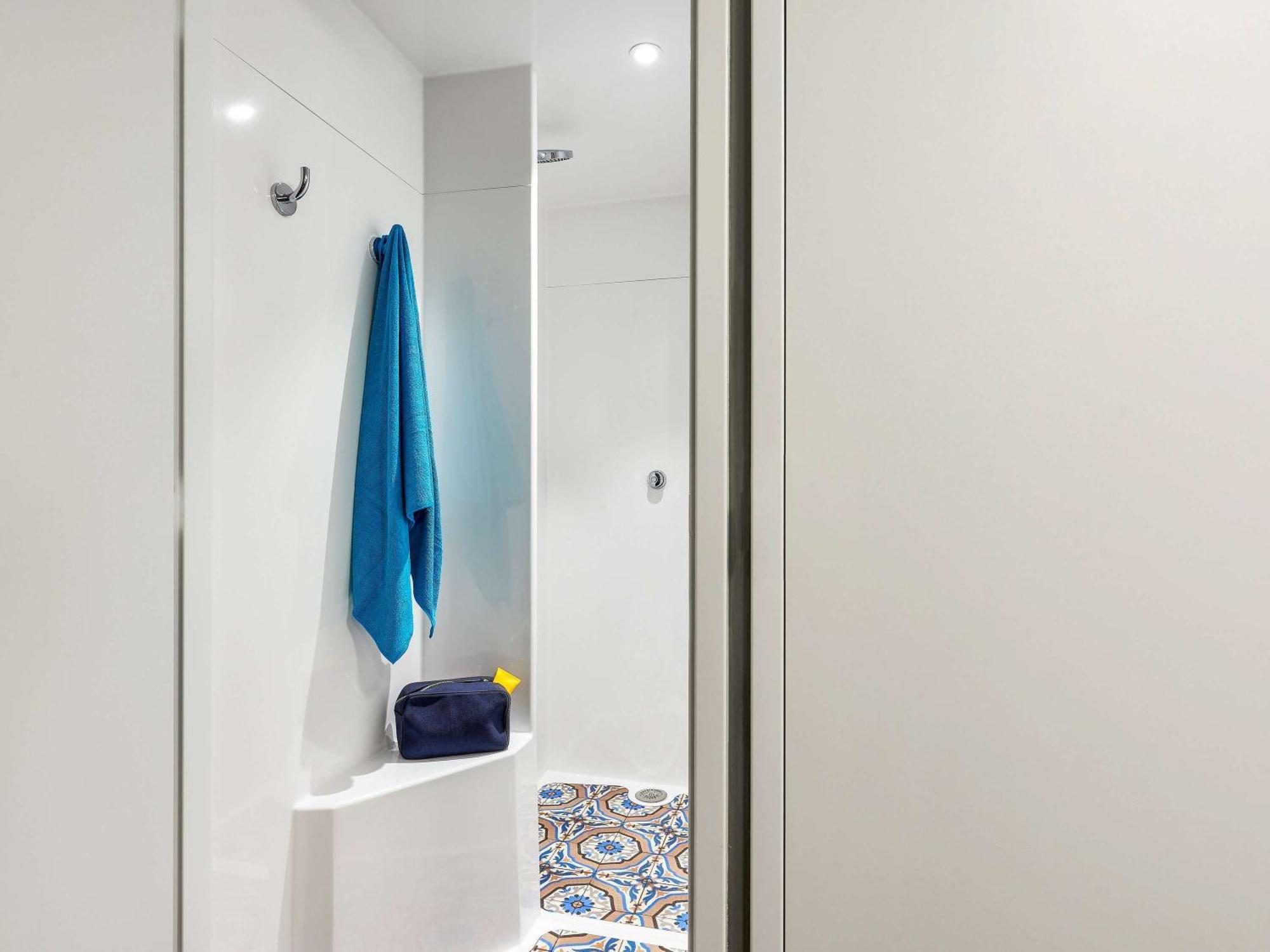 Hotelf1 Antibes Sophia Antipolis Vallauris Ngoại thất bức ảnh